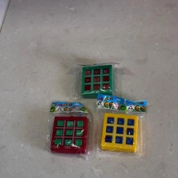 מחזיק מפתחות איקס עיגול - 12 יח'